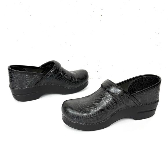 Dansko Professional Black Tooled Leather Clog Cushioned PU Foam Footbed 38 - Picture 11 of 14
